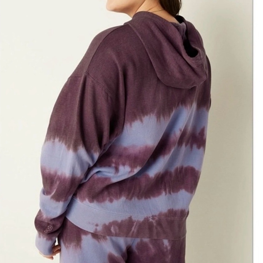 Victorias Secret PINK Tie Dye Pullover Hoodie Mauve Ice & Dusty Periwinkle M NWT - Picture 2 of 11